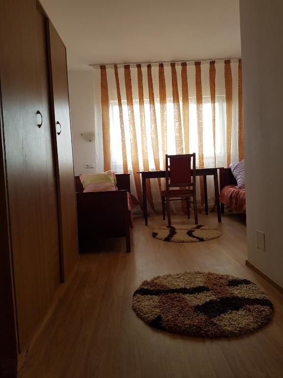 Гостевой дом Casa Rustica Apart & Rooms Cîmpineanca